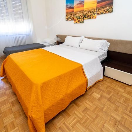 Central Maya Apartment Милан Экстерьер фото
