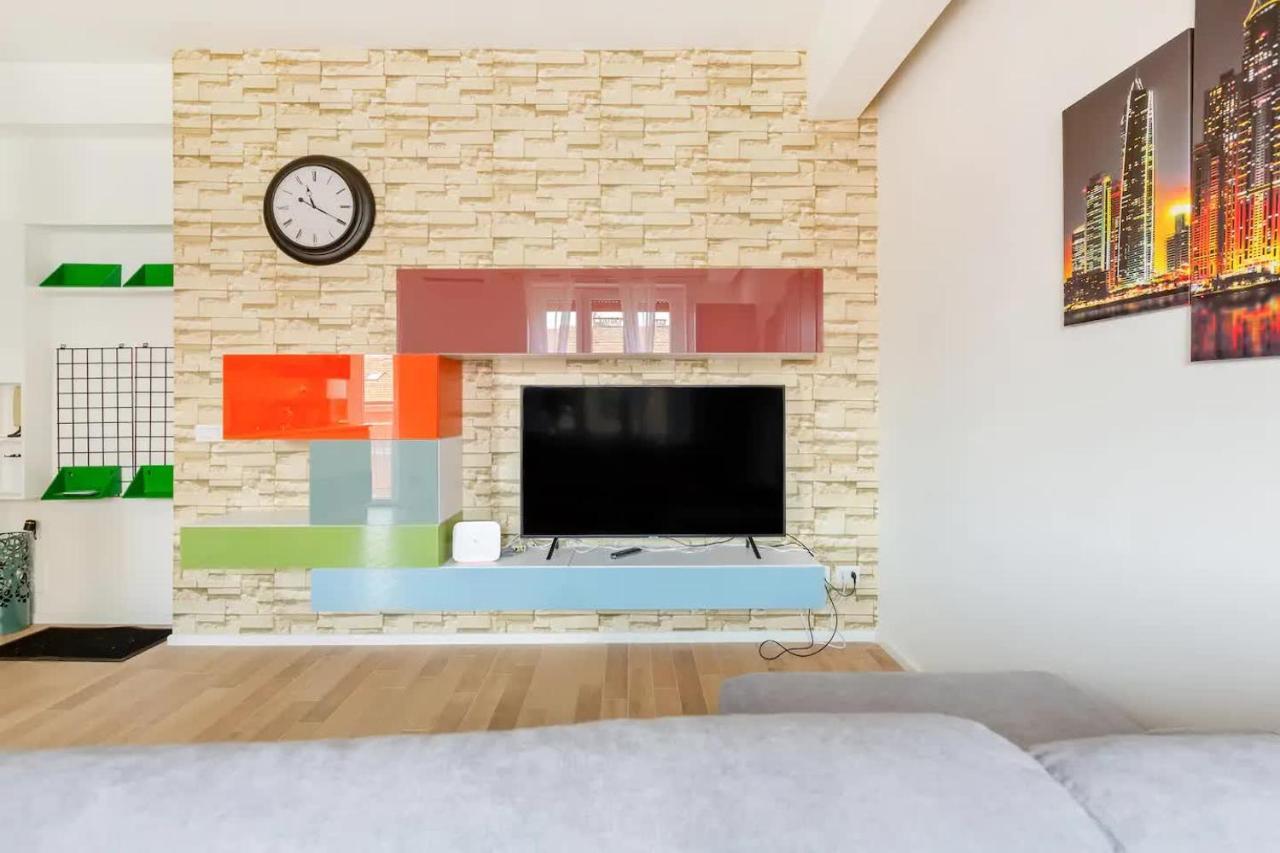 Central Maya Apartment Милан Экстерьер фото